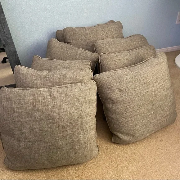 Medium Size Indoor/Outdoors Throw Pillows Earth Tone Tweed Set of Two 18”x18” - Picture 3 of 4